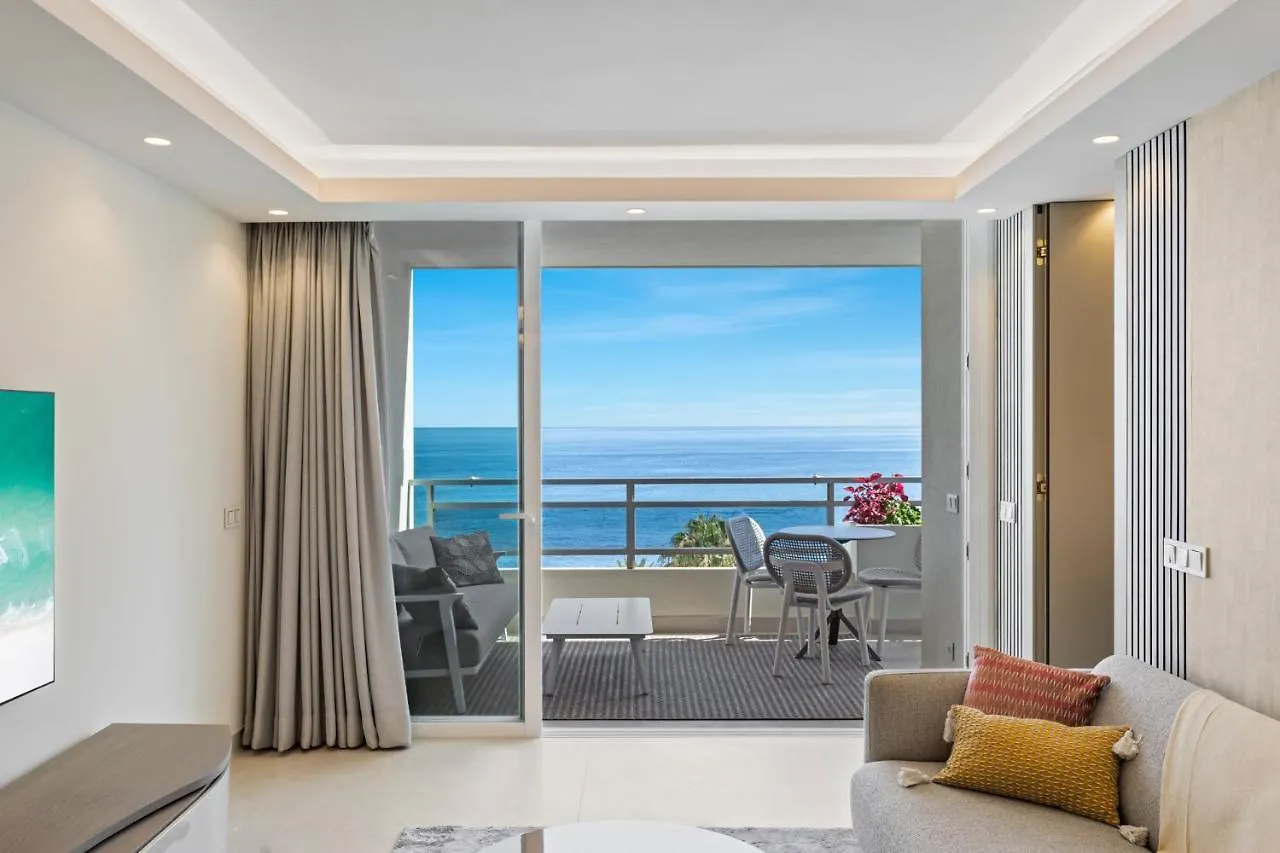 Apartment Ferienwohnung Fully Renovated Frontline Flat Marbella Spanien