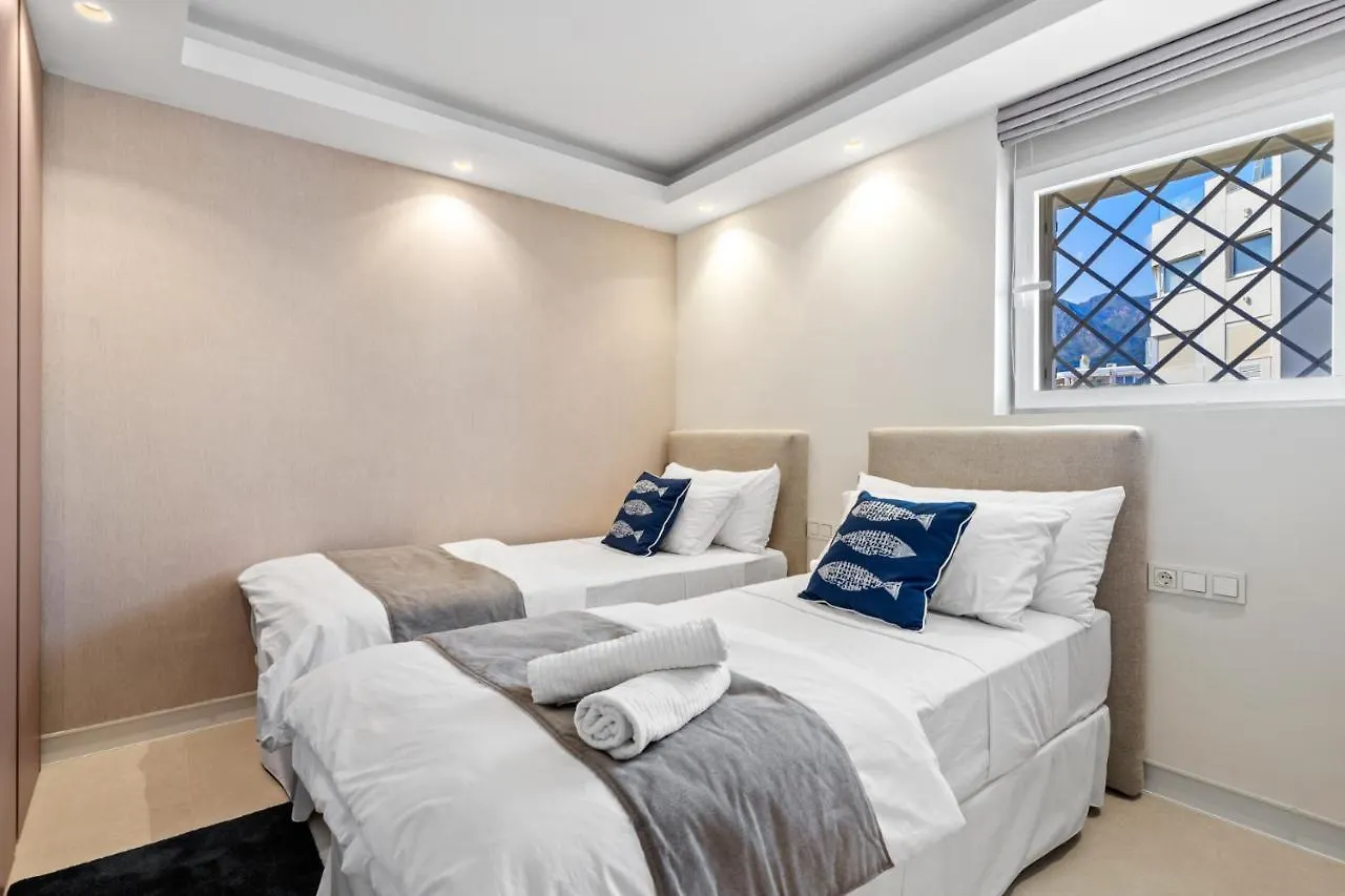 Fully Renovated Frontline Flat Apartment Marbella