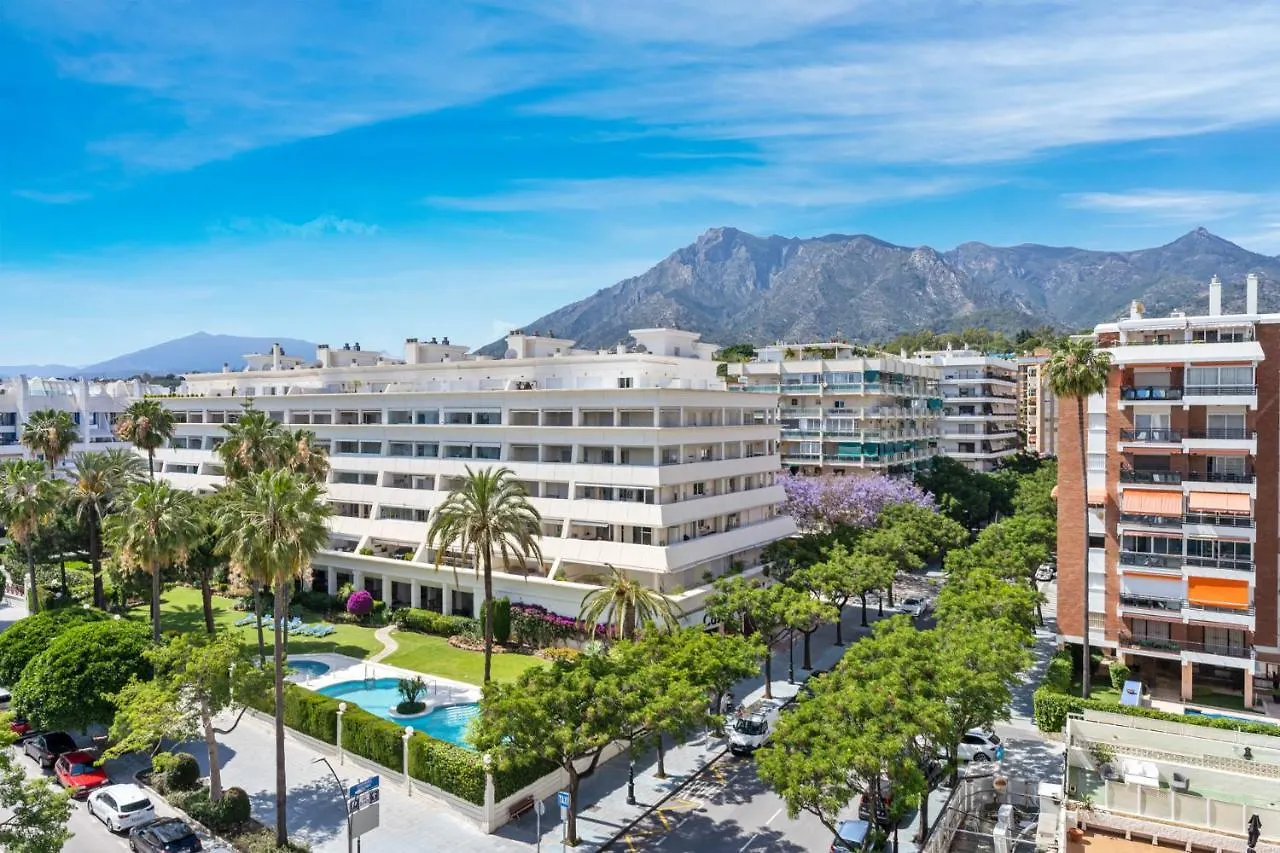 Fully Renovated Frontline Flat Διαμέρισμα Μαρμπέλλα